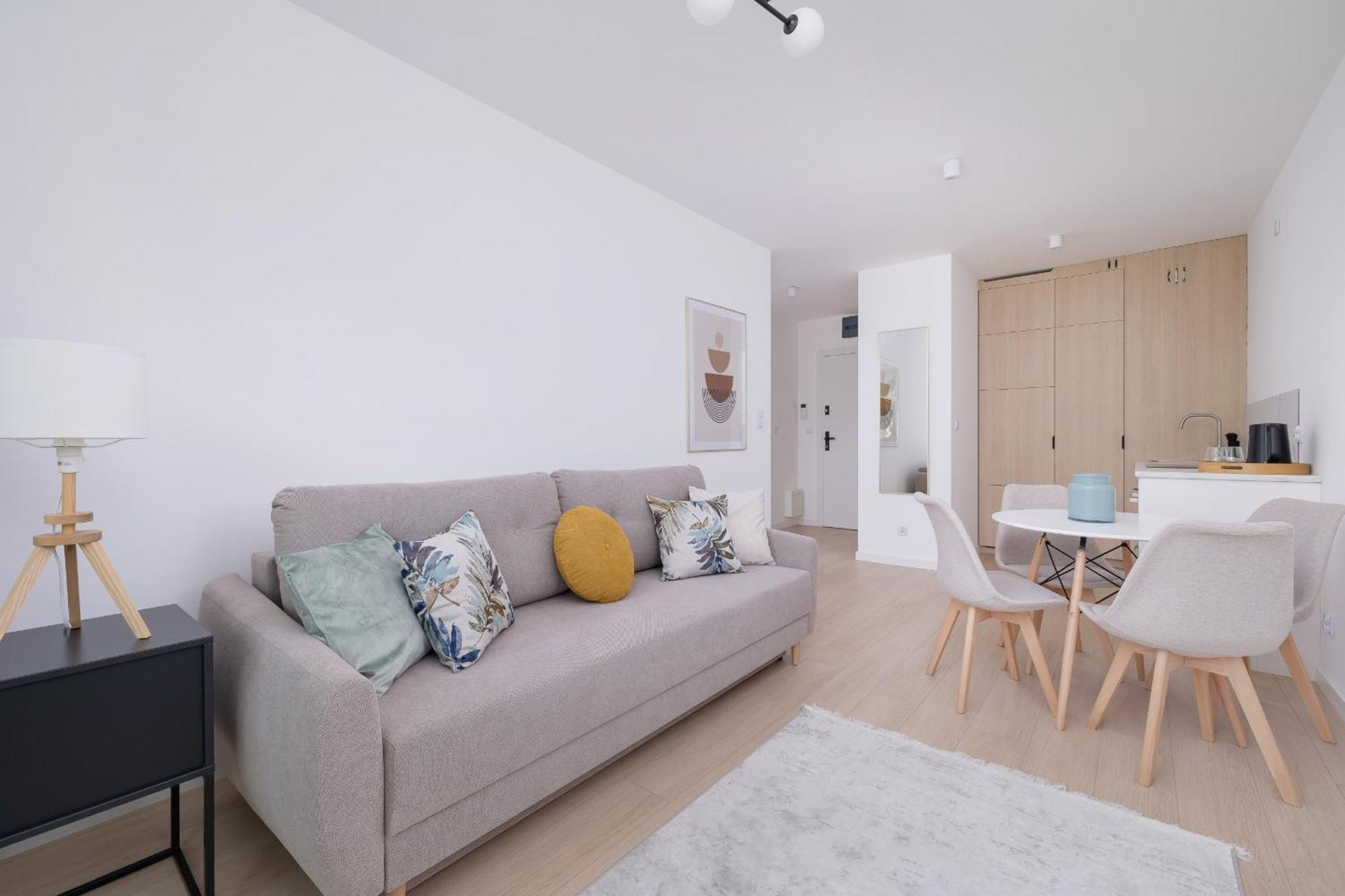 Krowoderska Apartment With Balcony Near City Center By Rent Like Home 크라쿠프 외부 사진