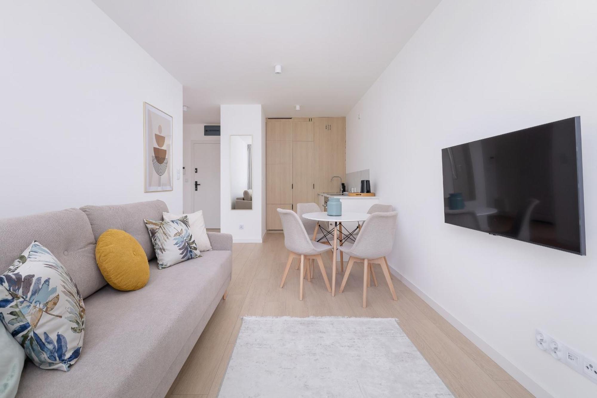 Krowoderska Apartment With Balcony Near City Center By Rent Like Home 크라쿠프 외부 사진